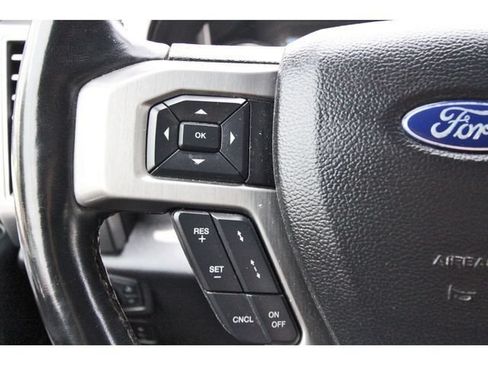 Used 2018 Ford F150 Platinum w/ Equipment Group 701A Luxury AWD/4WD image 17