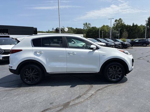 Used 2019 Kia Sportage EX w/ EX Sport Appearance Package AWD/4WD image 8