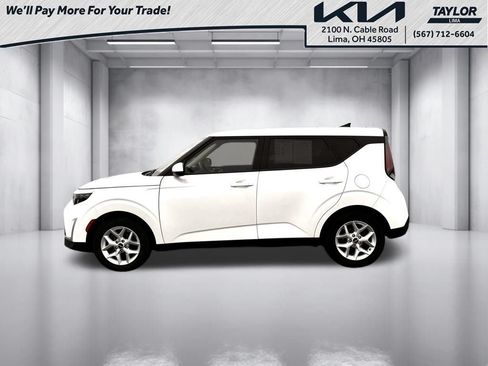 Used 2025 Kia Soul LX w/ LX Technology Package FWD image 19