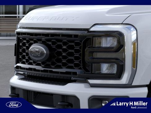 New 2026 Ford F250 XLT w/ XLT Premium Package AWD/4WD image 17