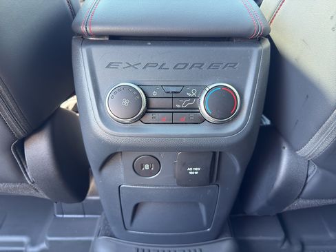 Certified 2025 Ford Explorer ST-Line w/ ST-Line Street Pack AWD/4WD image 27