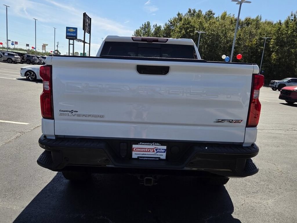 Used 2024 Chevrolet Silverado 1500 ZR2 w/ Technology Package AWD/4WD image 4