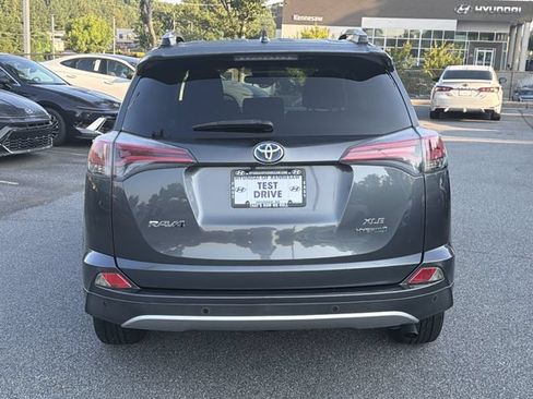 Used 2016 Toyota RAV4 XLE w/ Convenience Package AWD/4WD image 7