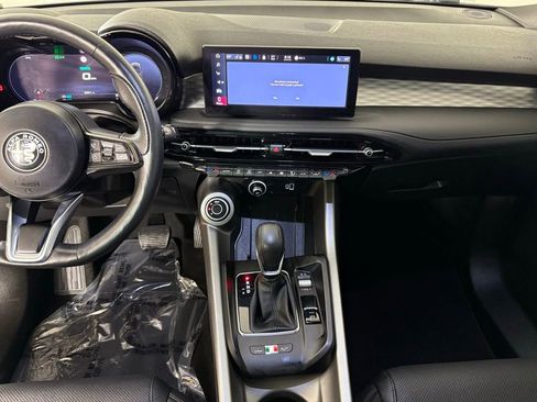 Used 2024 Alfa Romeo Tonale Ti image 30