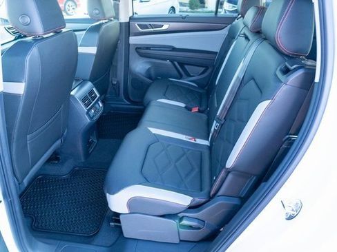 New 2026 Volkswagen Atlas Peak Edition image 29