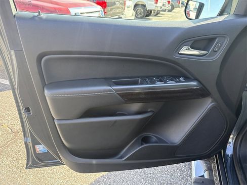 Used 2015 GMC Canyon SLT image 10