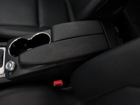 Used 2011 Mercedes-Benz GLK 350 4MATIC image 20