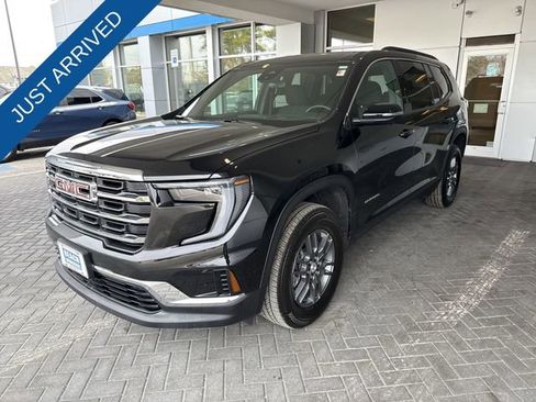 Used 2025 GMC Acadia Elevation image 1