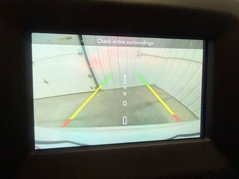 Certified 2019 Jeep Compass Latitude w/ Cold Weather Group FWD image 32