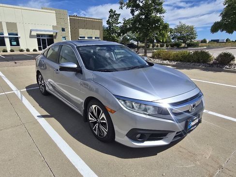 Used 2016 Honda Civic EX-T image 7