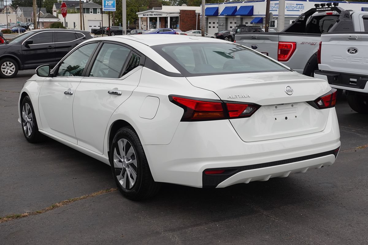 Used 2020 Nissan Altima 2.5 S FWD image 2