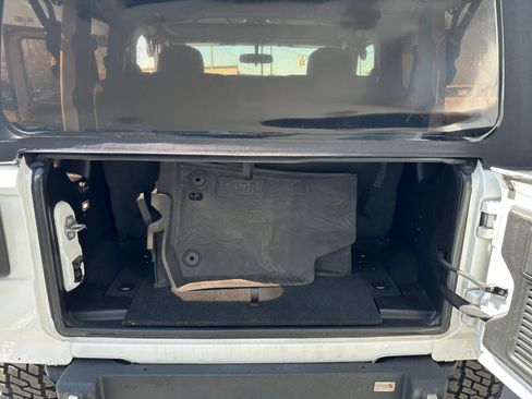 Used 2020 Jeep Wrangler Sport image 19
