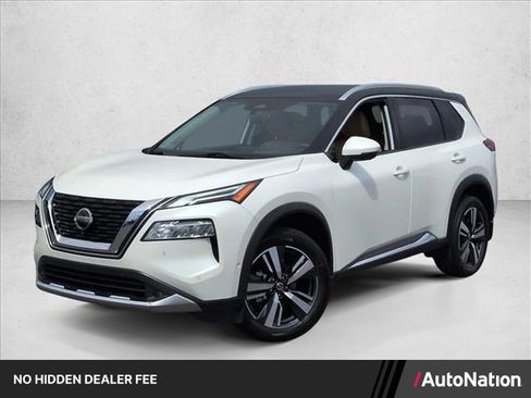 Used 2021 Nissan Rogue Platinum FWD image 1