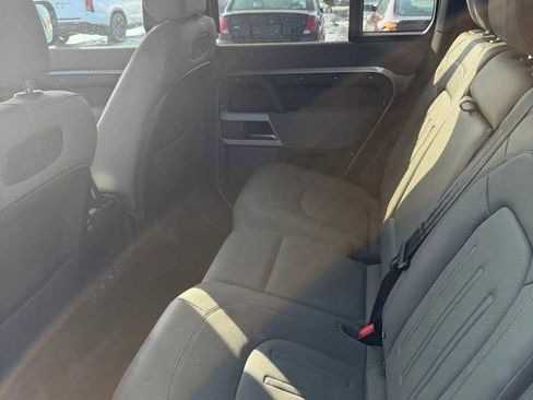 Used 2022 Land Rover Defender 110 SE image 10