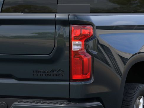 New 2026 Chevrolet Silverado 1500 High Country AWD/4WD image 35