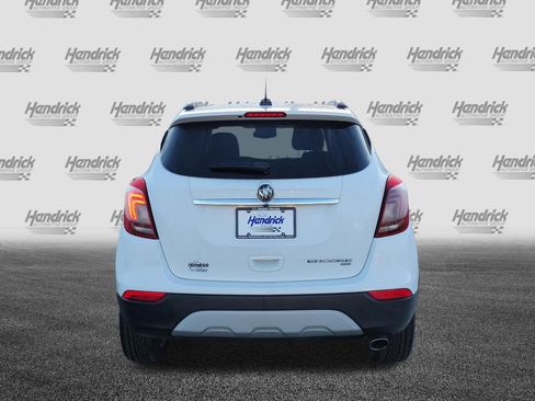 Used 2022 Buick Encore Preferred w/ Safety Package image 6