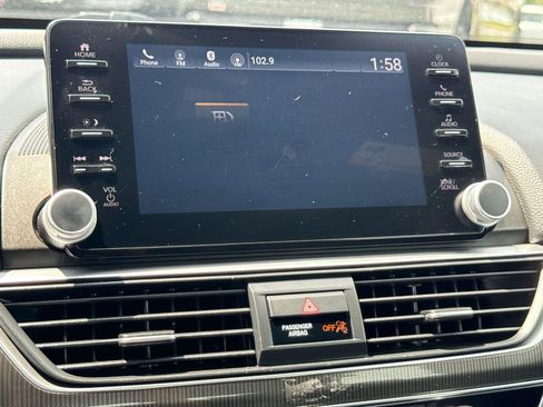 Used 2022 Honda Accord Sport image 10