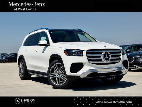 Used 2026 Mercedes-Benz GLS 450 4MATIC image 1
