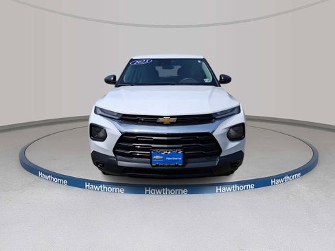 Certified 2023 Chevrolet TrailBlazer LS FWD image 2