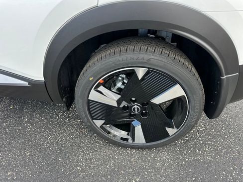 New 2026 Nissan Kicks SR w/ Illumination Package image 36