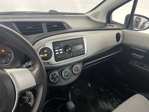 Used 2012 Toyota Yaris LE FWD image 27