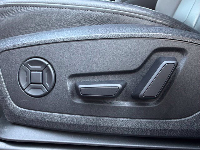 Used 2025 Audi Q3 2.0T Premium AWD/4WD image 16