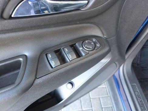 Used 2023 Chevrolet Equinox LT image 20