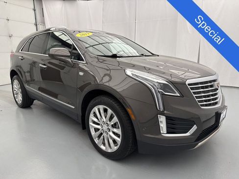 Used 2019 Cadillac XT5 Platinum AWD/4WD image 1