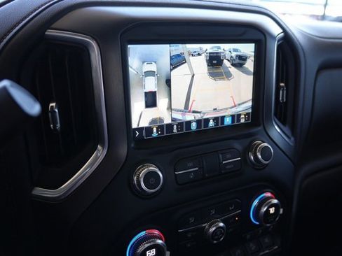 Used 2022 GMC Sierra 3500 AT4 w/ AT4 Premium Plus Package image 24