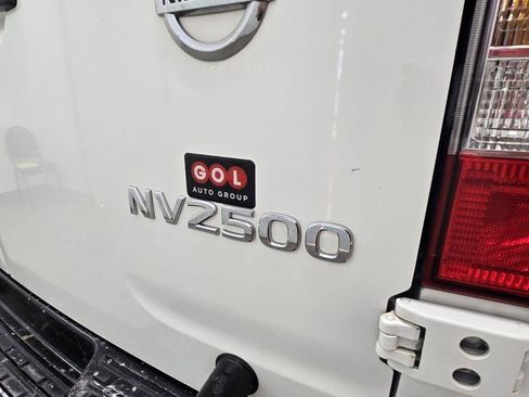 Used 2017 Nissan NV 2500 SV w/ Technology Package RWD image 7