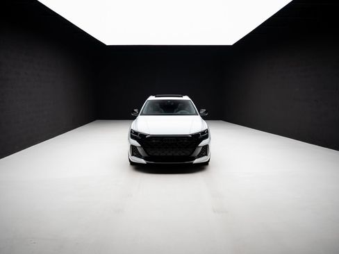 Used 2026 Audi RS Q8 performance AWD/4WD image 88