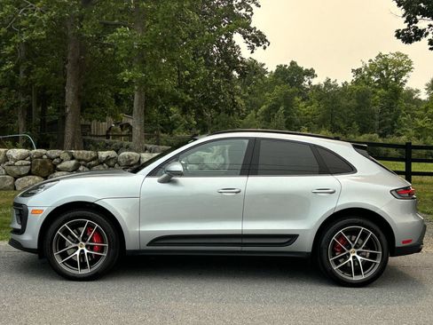 Used 2023 Porsche Macan S AWD/4WD image 12