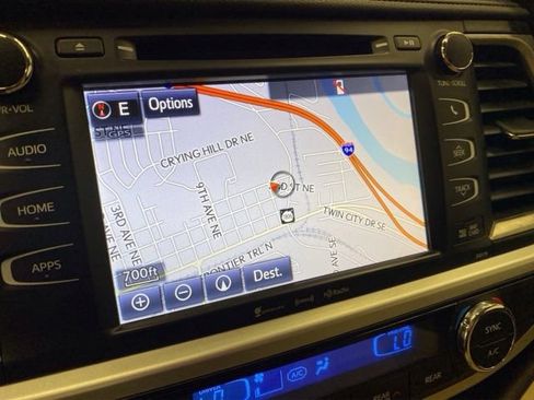 Used 2018 Toyota Highlander XLE AWD/4WD image 5