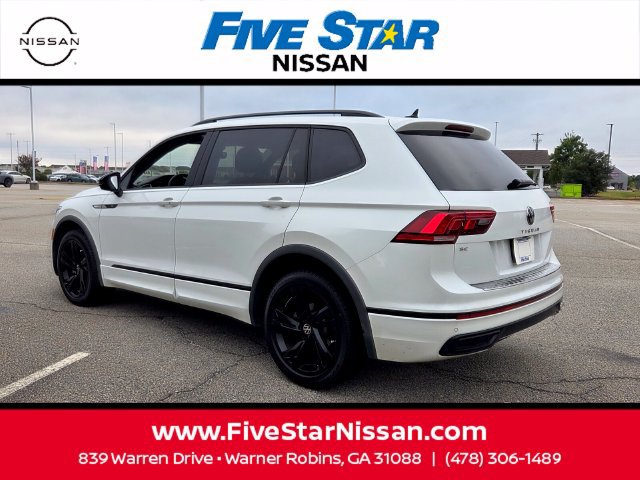 Used 2024 Volkswagen Tiguan SE R-Line FWD image 9