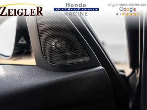 Used 2018 BMW M3 image 20