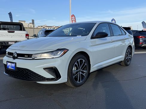 New 2026 Volkswagen Jetta Sport FWD image 5