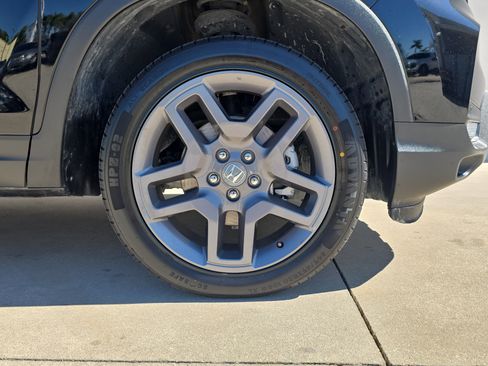 Certified 2023 Honda Passport EX-L image 13