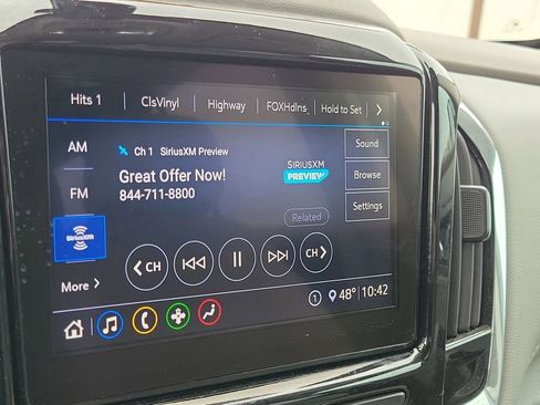 Used 2020 Chevrolet Traverse LT w/ Driver Confidence II Package image 29