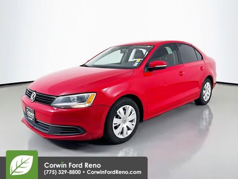 Used 2014 Volkswagen Jetta SE image 3