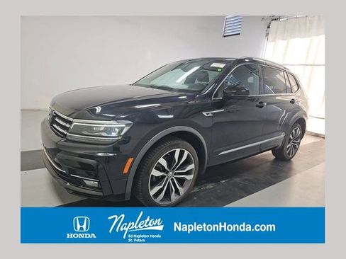 Used 2021 Volkswagen Tiguan SEL Premium R-Line w/ 3rd Row Seat Package AWD/4WD image 1