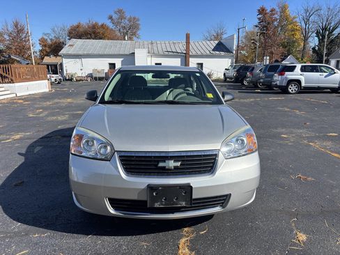 Used 2006 Chevrolet Malibu LS image 2