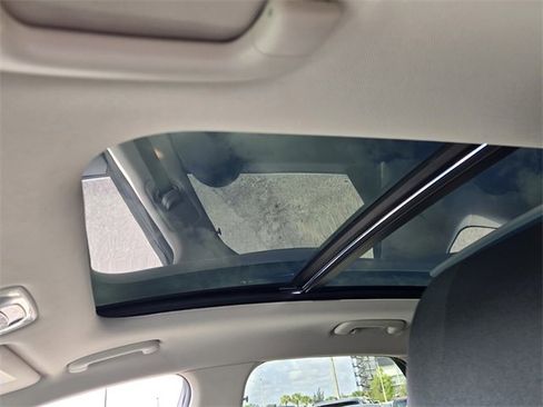 Used 2023 Genesis GV70 2.5T w/ Select Package image 18