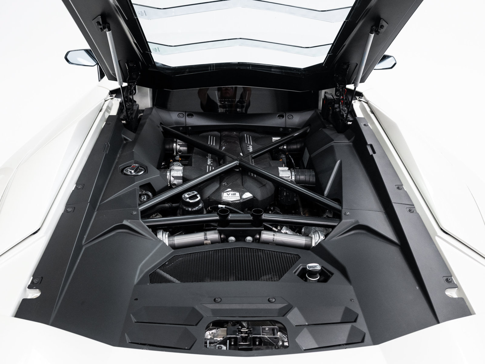 Used 2018 Lamborghini Aventador S AWD/4WD image 66