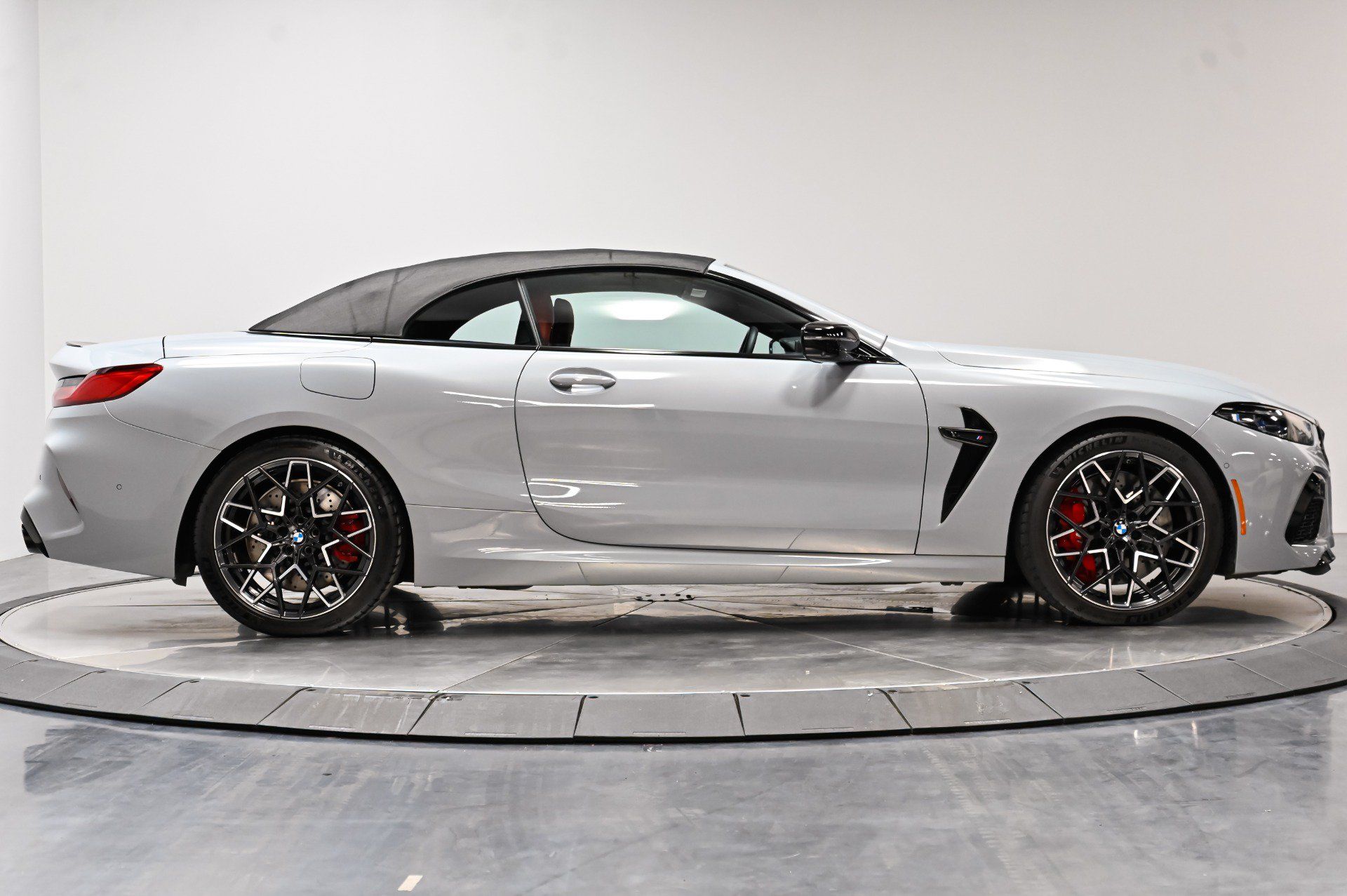 Used 2023 BMW M8 Competition AWD/4WD image 16