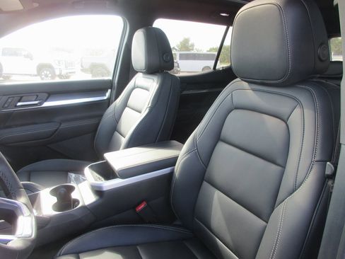 New 2026 GMC Terrain Elevation w/ Elevation Premium Package image 12