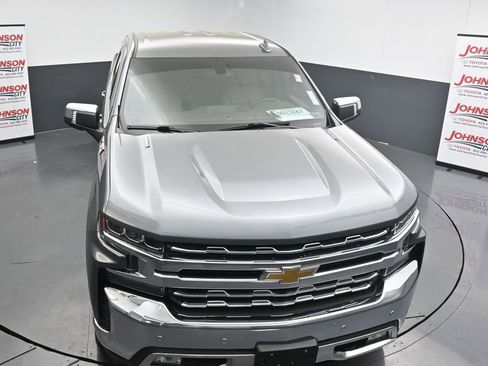 Used 2021 Chevrolet Silverado 1500 LTZ image 11
