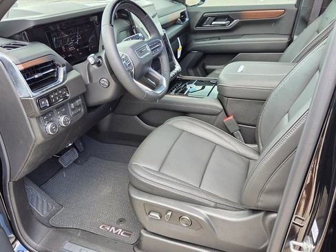 New 2026 GMC Yukon XL Denali w/ Denali Reserve Package AWD/4WD image 5