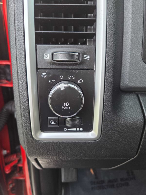 Used 2016 RAM 1500 Outdoorsman AWD/4WD image 18