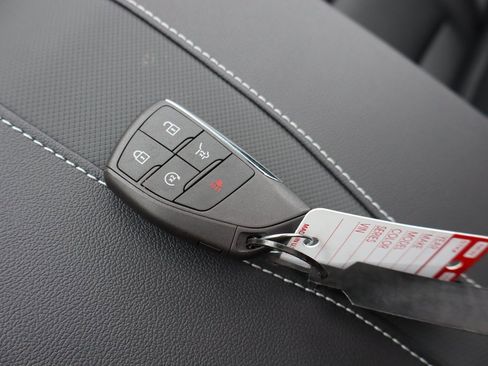 New 2026 Chevrolet Traverse RS image 37