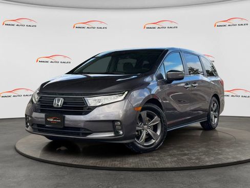 Used 2024 Honda Odyssey EX image 1